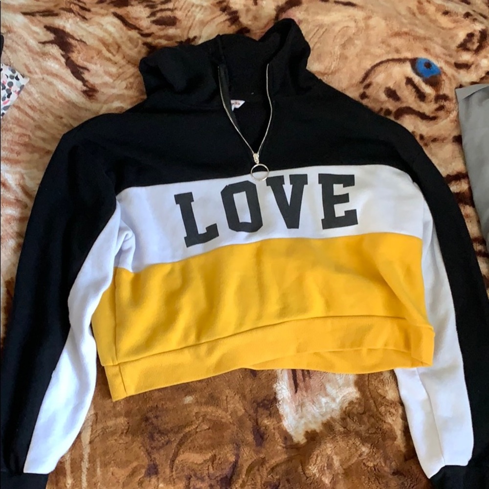 Cropped hoodie